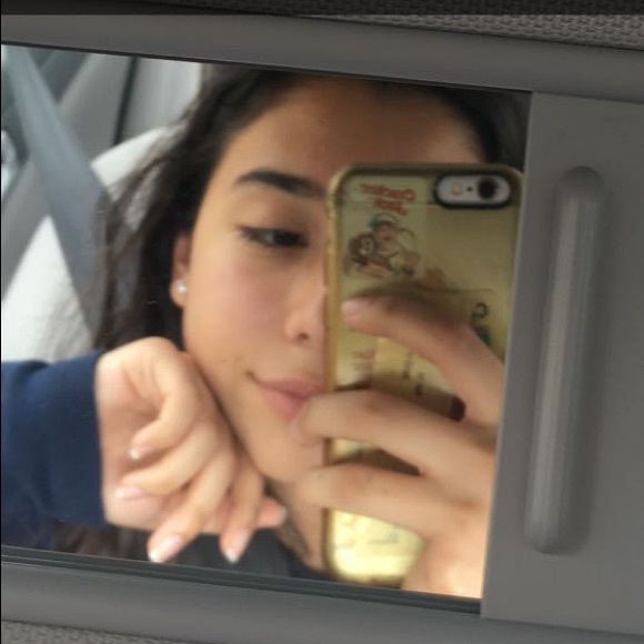 Meet your Posher, Kimberly - Picture 1 of 1